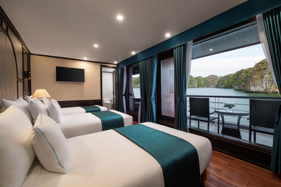 junior-triple-suite-cabin-aspira-cruise-halong-bay